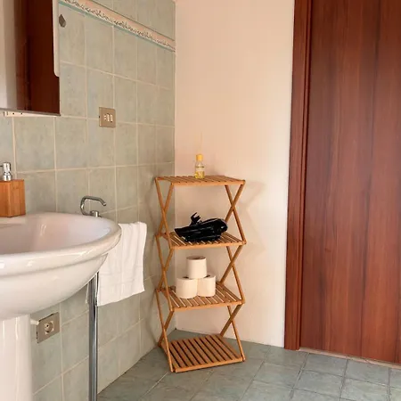 Trilocale A 100 M Dal Mare Империя