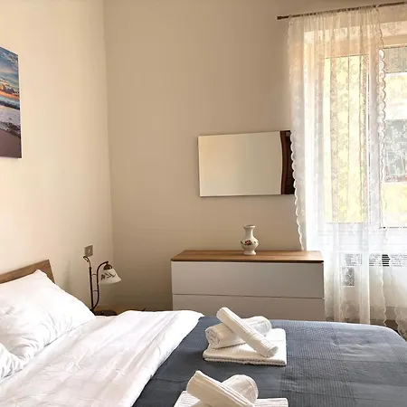 Trilocale A 100 M Dal Mare * Imperia